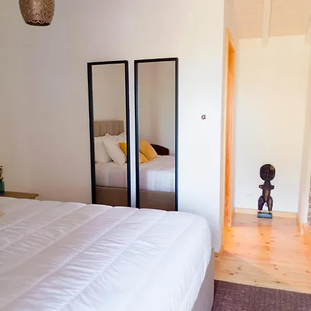 Проживание в семье Quinta Das Mimosas